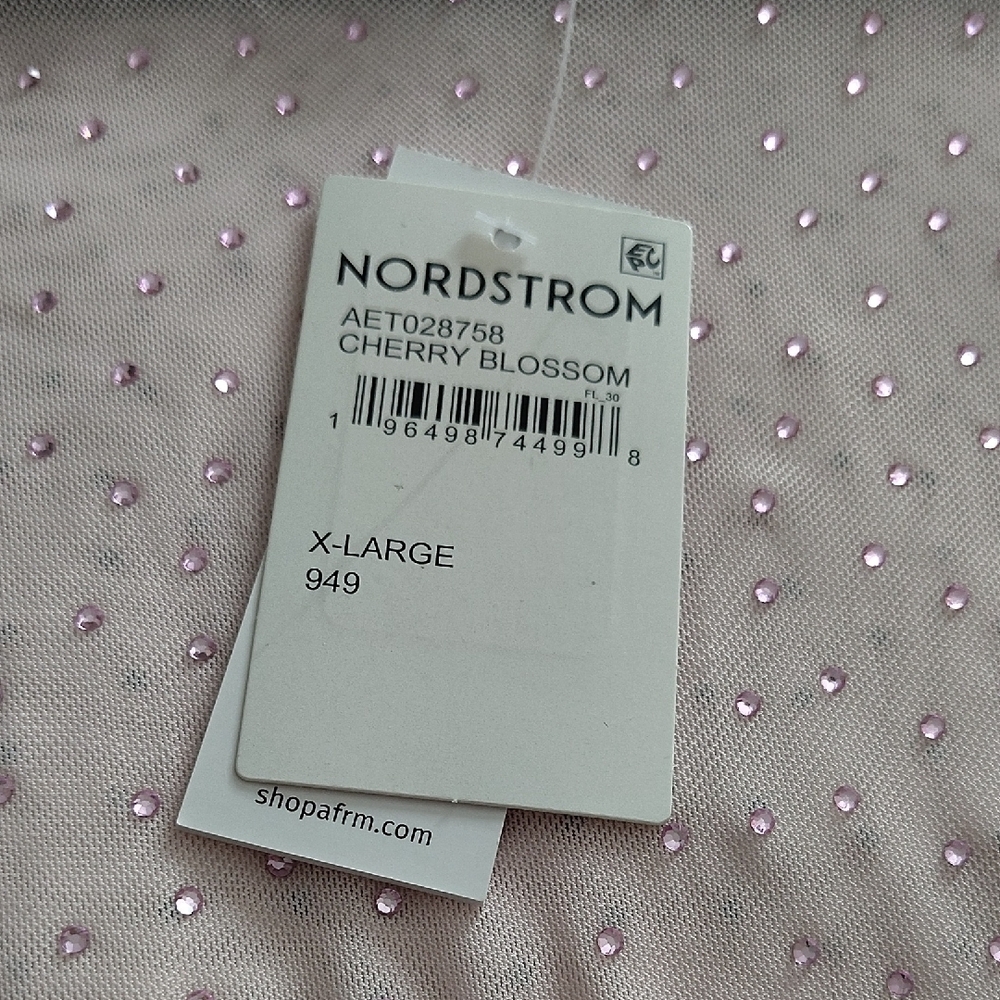 Nordstrom Pink Intimates Set - Picture 2 of 5